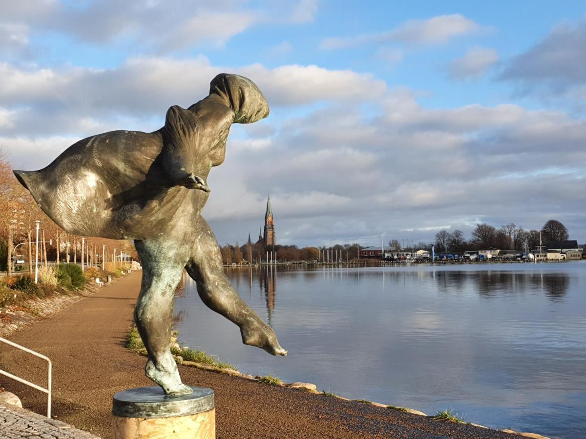 Ferienwohnung Schleiloge Mit Panoramablick Auf Die Schlei シュレースヴィヒ エクステリア 写真
