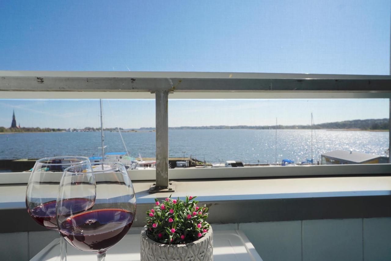 Ferienwohnung Schleiloge Mit Panoramablick Auf Die Schlei シュレースヴィヒ エクステリア 写真